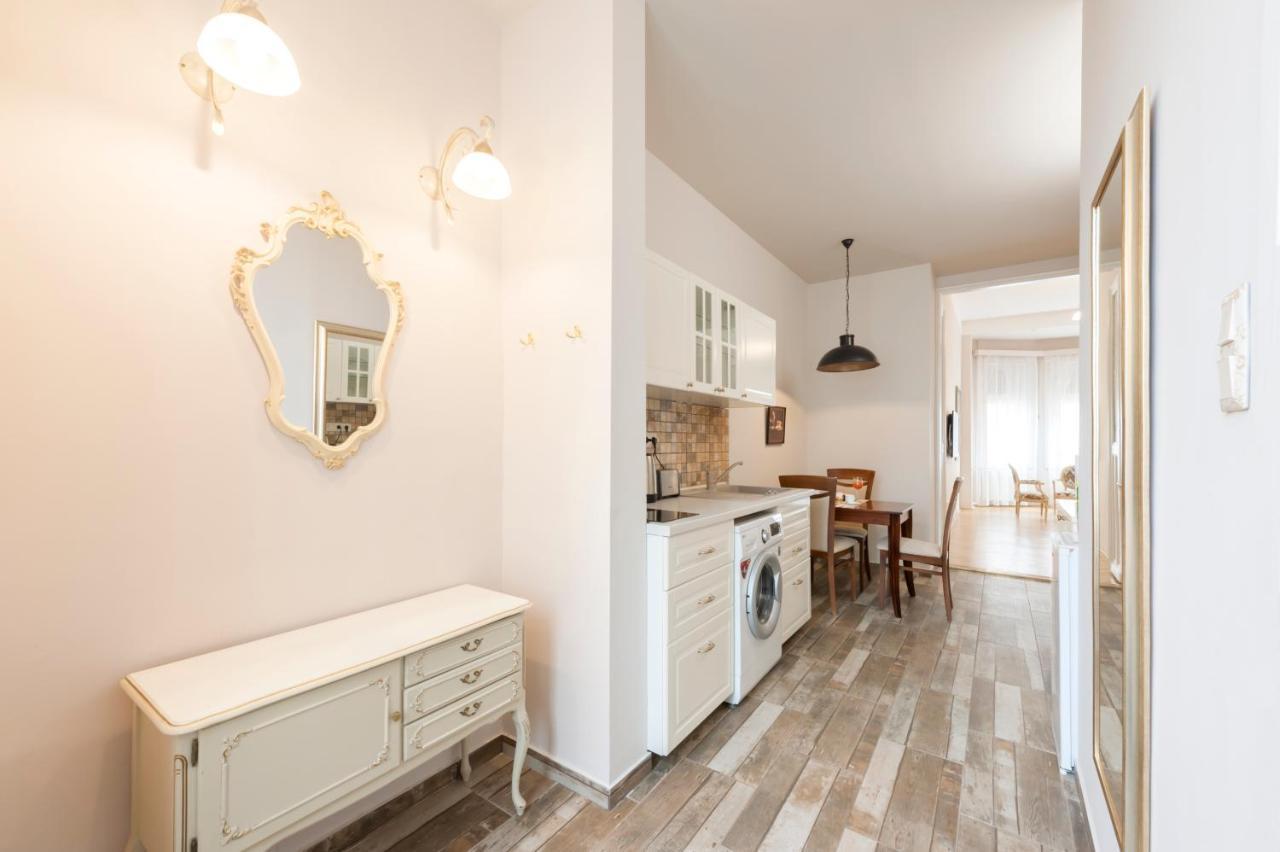Standard By Hi5-classic Jewish Dstr Apartment *